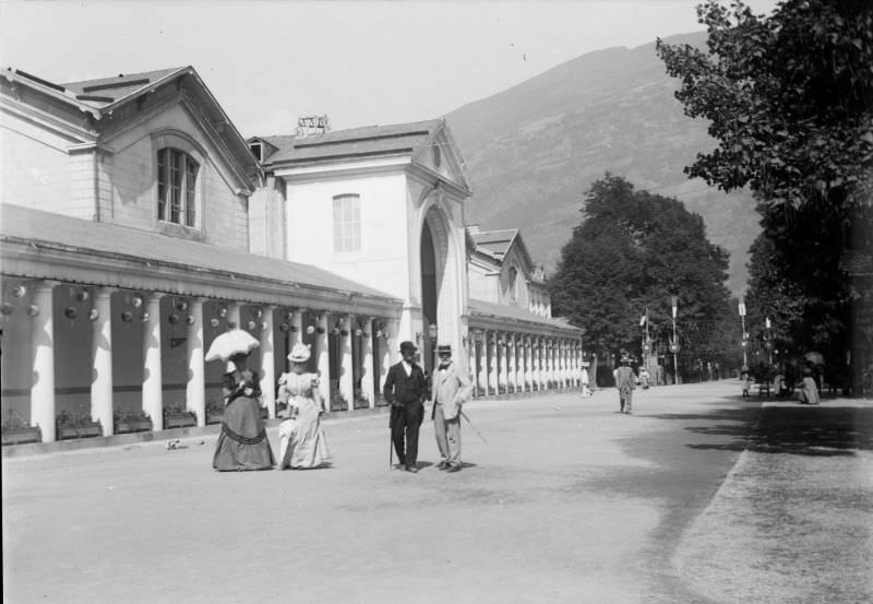 At Quinconces, Luchon, September 1898