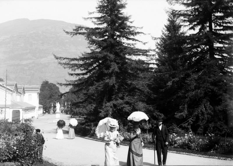 Descent from the Buvette, Luchon, September 1898