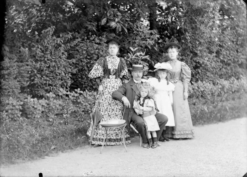 Family portrait, Luchon, 1890s