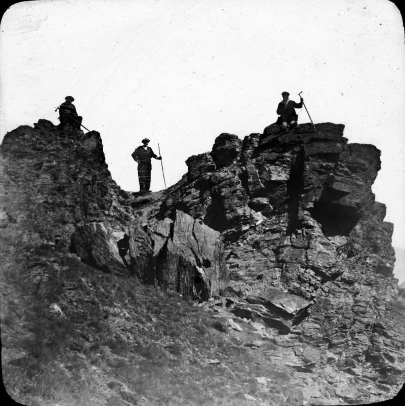 La porte d'Enfer, Luchon, 1890s