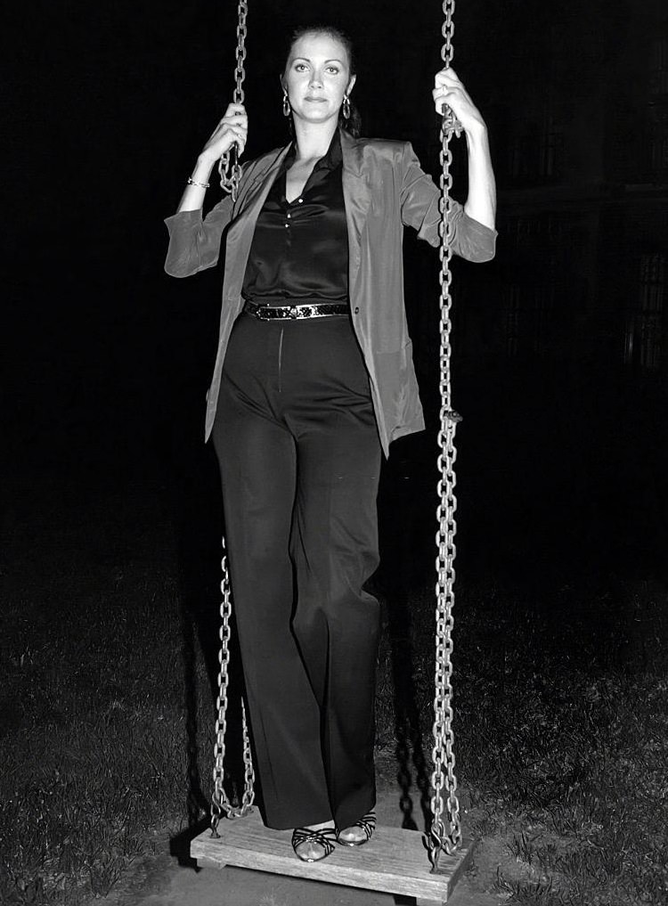 Lynda Carter in a swing, 1979.
