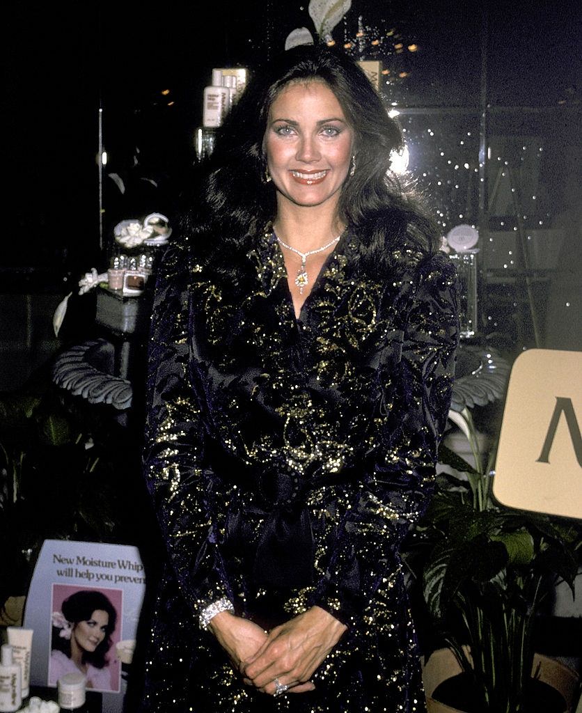 Lynda Carter attends the Maybelline Press Conference, 1980.