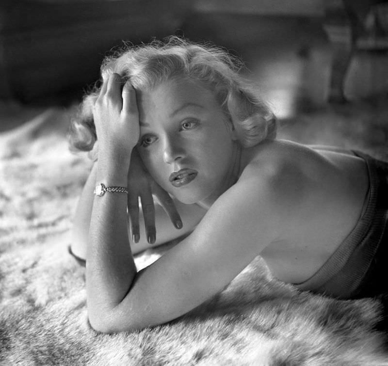 Beautiful Photos of Marilyn Monroe in the 1950s taken by John Florea