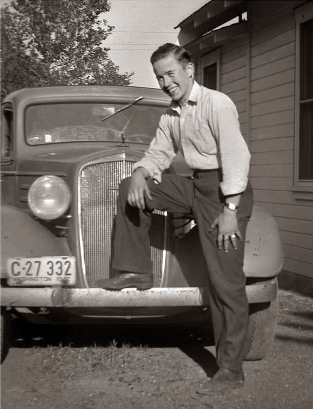 Cool Vintage Photos that Depict the Men's Fashion in the 1930s