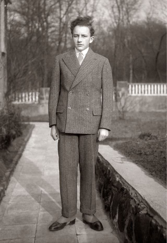 Cool Vintage Photos that Depict the Men's Fashion in the 1930s