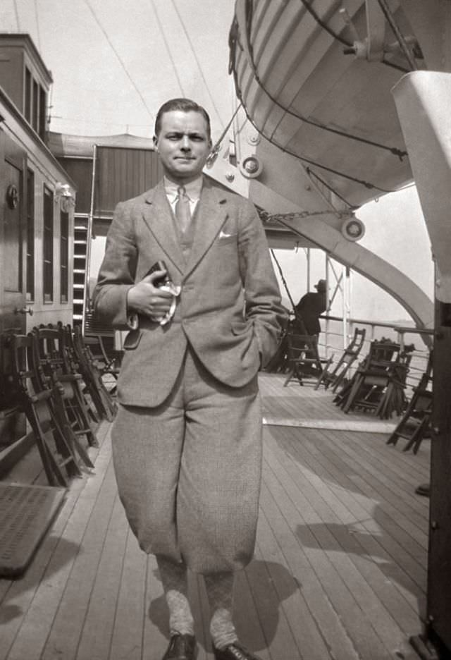 Cool Vintage Photos that Depict the Men's Fashion in the 1930s