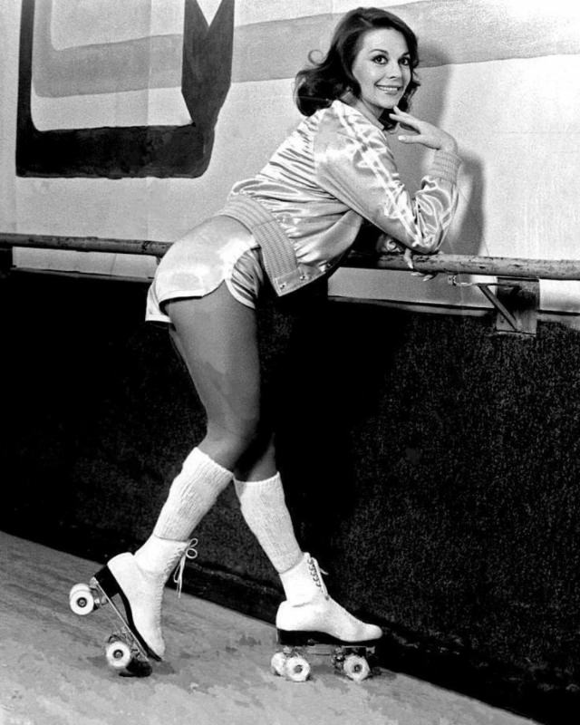 Natalie Wood Roller Skating in the Movie ‘The Last Married Couple in America (1980)