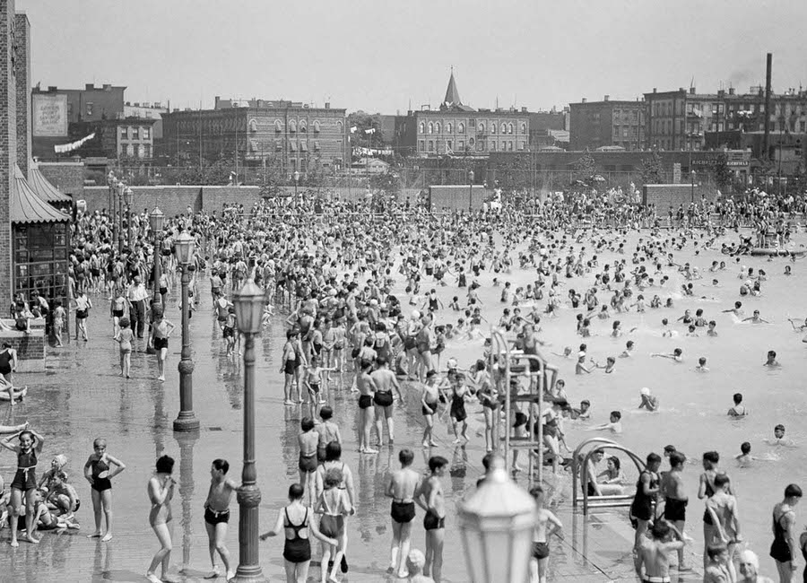 McCarren Park Pool, 1937.