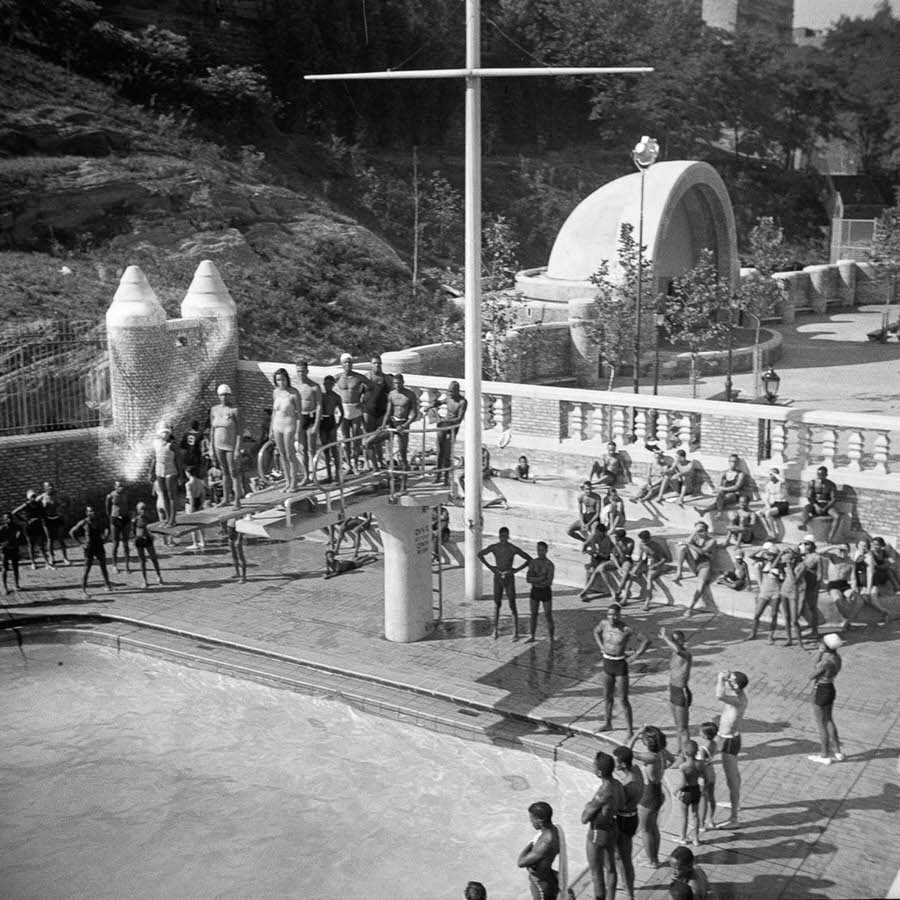 Colonial Park Pool (now Jackie Robinson Park), 1936.