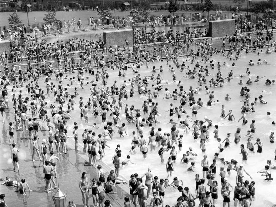 McCarren Park Pool, 1937.