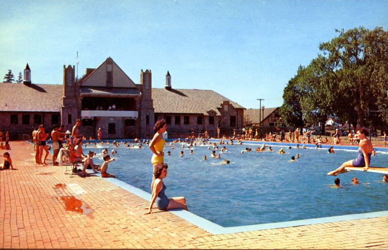John T Buckley swimming pool, Utica, New York