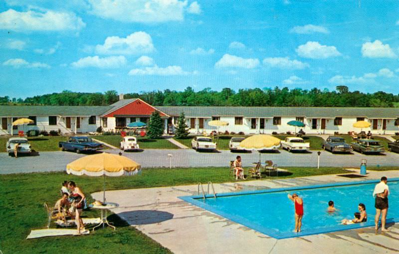 Bird's Nest Motel, Skaneateles, New York