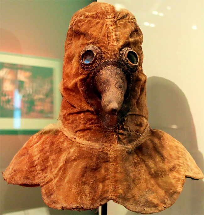 17th Century Plague Doctor Mask: The History Behind the Terrifying Costume that Was the Sign of Death