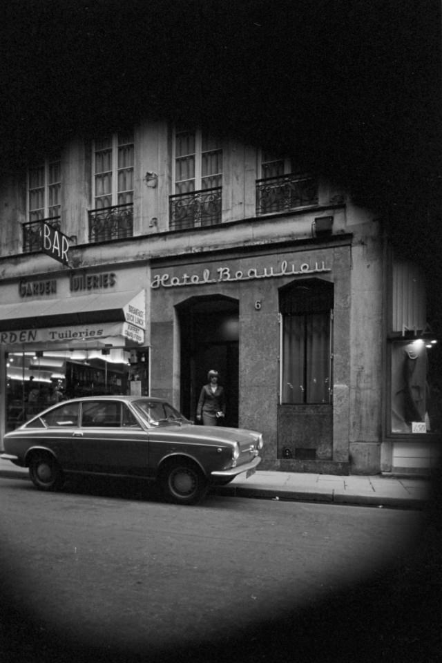 Prostitution in Paris: History and Candid Photos of Prostitutes in the 1960s