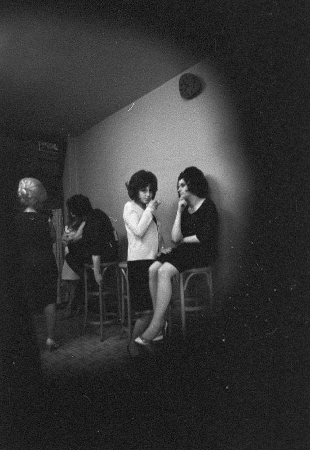 Prostitution in Paris: History and Candid Photos of Prostitutes in the 1960s