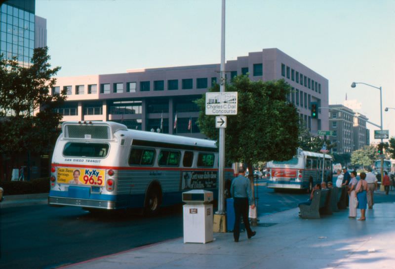 1974 Flxible buses on westbound Broadway passing First Avenue