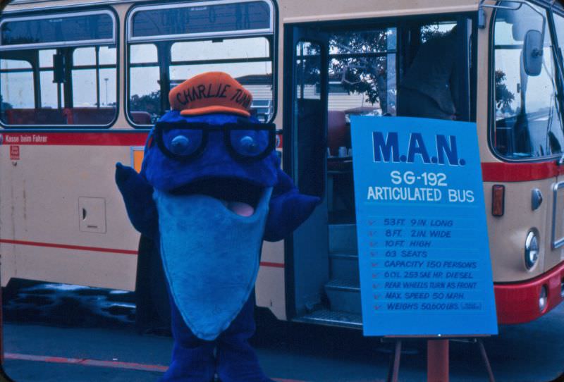 Charlie Tuna shows off a demonstrator MAN articulated bus in 1974