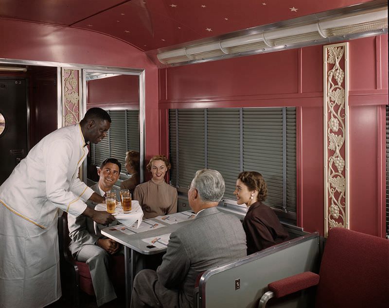 Southern Pacific Sunset Limited Diner and Lounge, Budd Company, June 1950