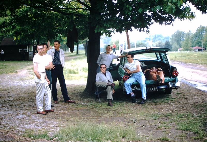 Station Wagons: Cool Vintage Photos from the Heydays of the Best Family Car