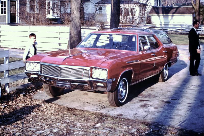 Station Wagons: Cool Vintage Photos from the Heydays of the Best Family Car