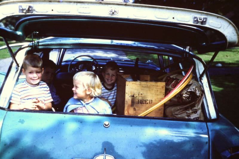 Station Wagons: Cool Vintage Photos from the Heydays of the Best Family Car