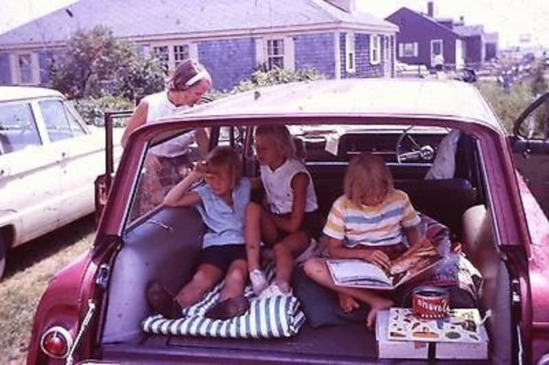 Station Wagons: Cool Vintage Photos from the Heydays of the Best Family Car