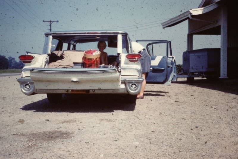 Station Wagons: Cool Vintage Photos from the Heydays of the Best Family Car