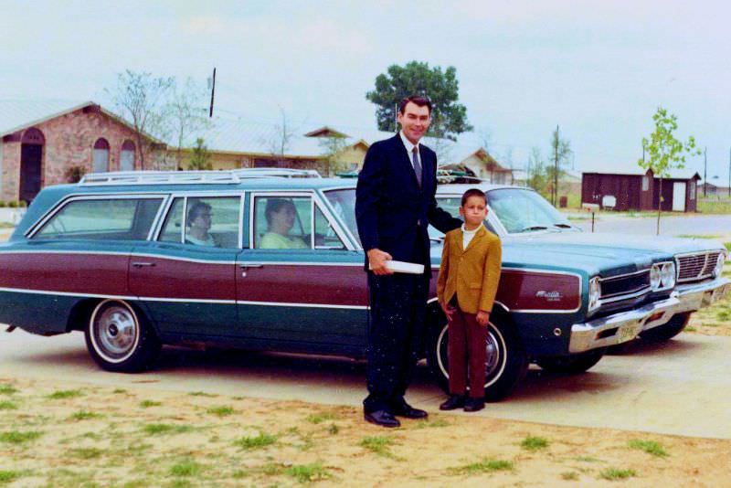 Station Wagons: Cool Vintage Photos from the Heydays of the Best Family Car