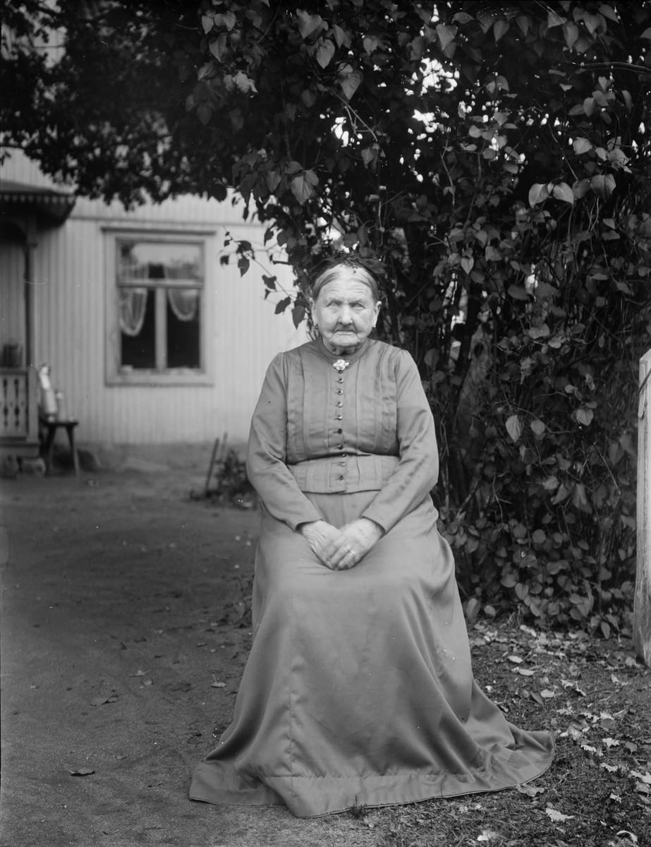 Rare Historical Photos of Swedish People a Century ago by John Alinder