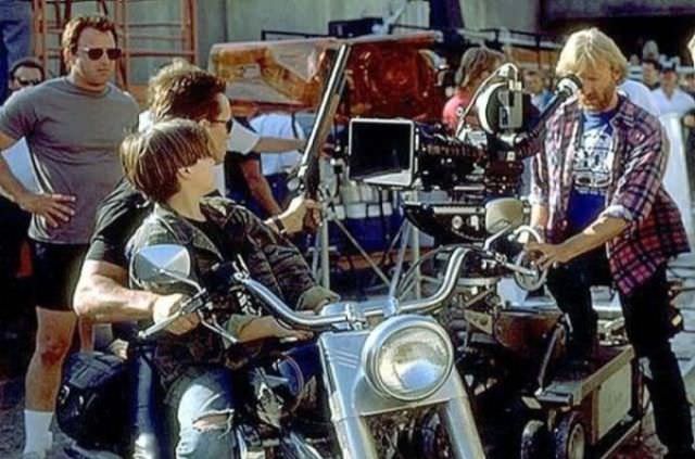 Fascinating Behind-the-Scenes Photos from the Making of Terminator 2: Judgment Day