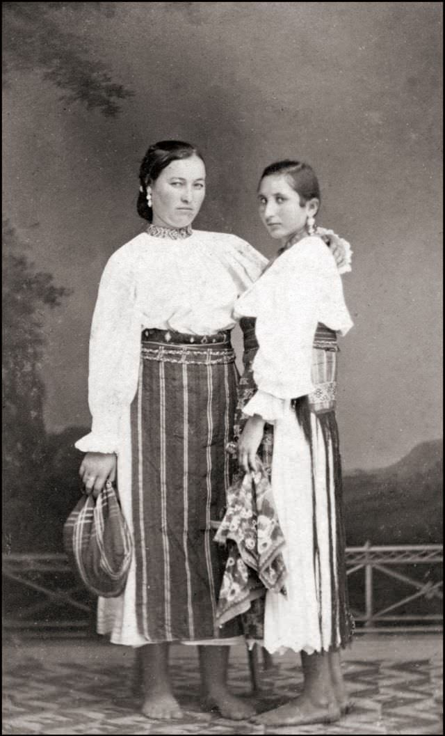 Romanian costumes, 1867