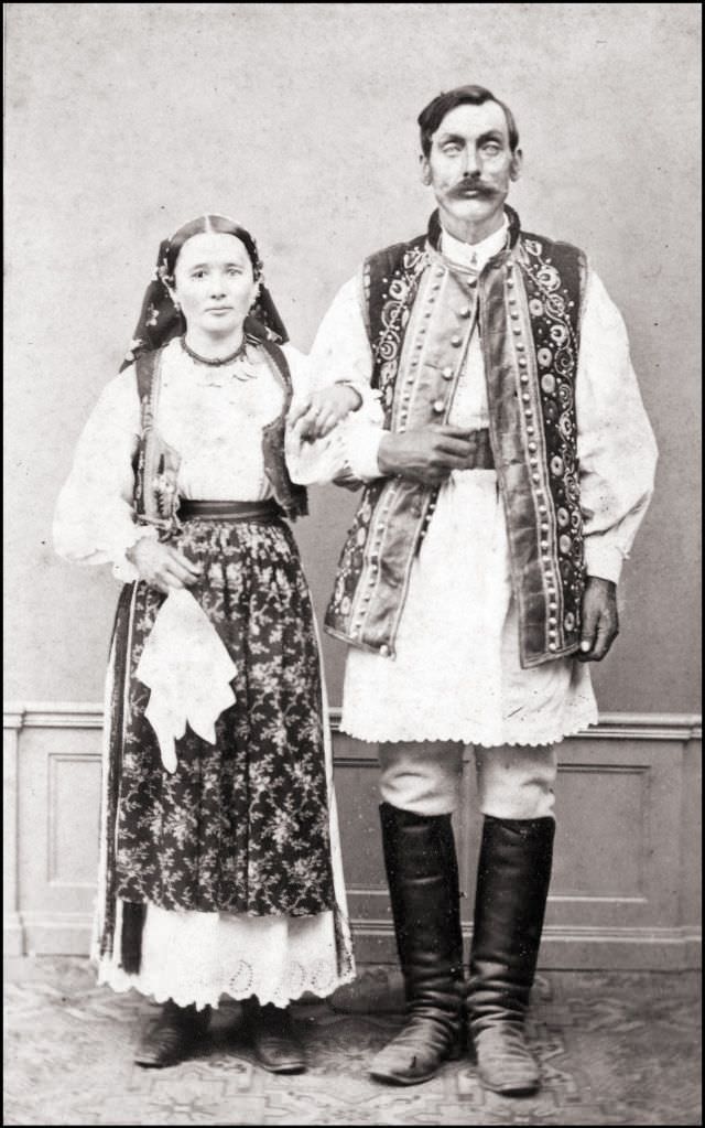 Romanian costumes, 1868
