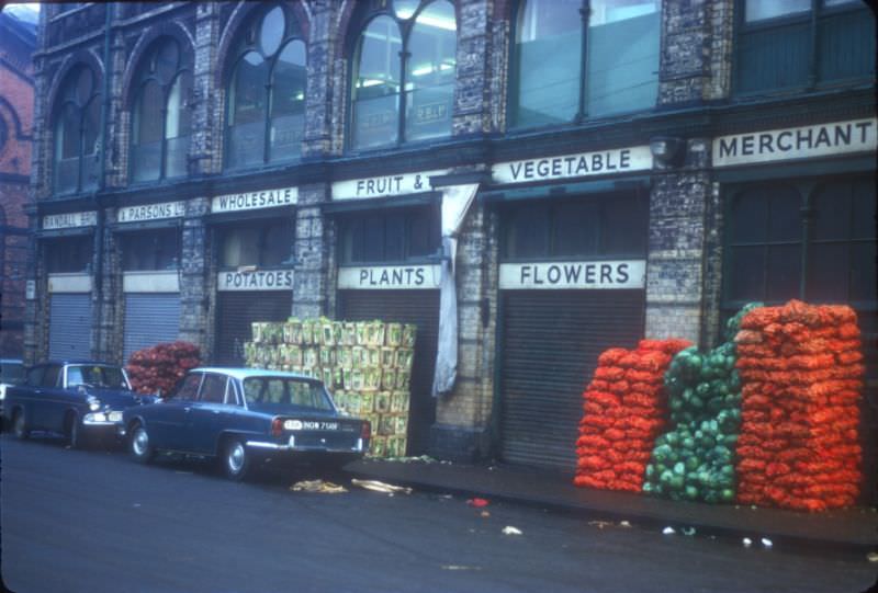 Fruit and vegetable merchants, Market Area, Jamaica Row, 1968