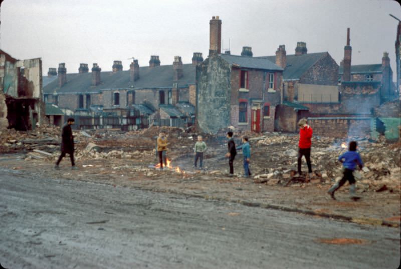 Children playing on Anderton Street, Ladywood, 1968