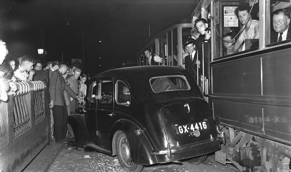 Historical Photos of Horrific Accidents in Amsterdam from the 1940s
