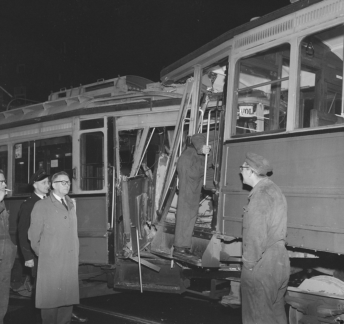 Collision between line 3 and line 3 on the Insulindeweg the trams collided, October 9, 1960