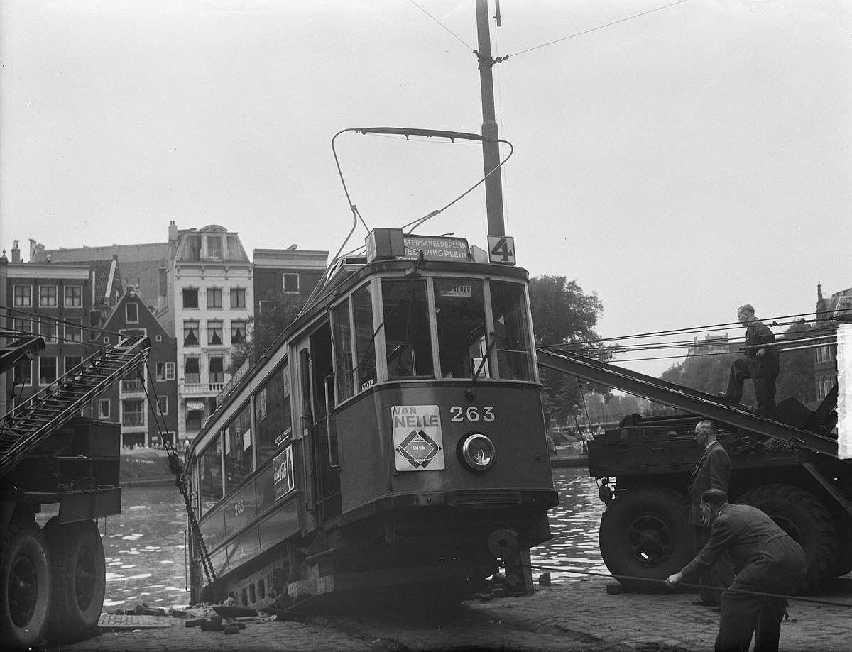 Line 4 in the Amstel, September 6, 1956.