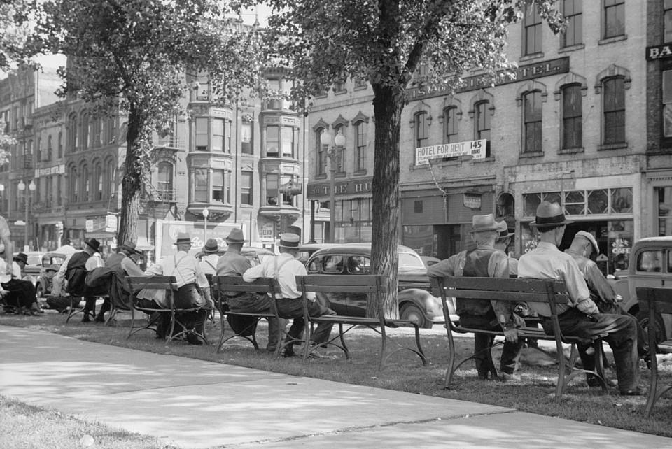 Gateway Park, the heart of skid row, Minneapolis, September 1939