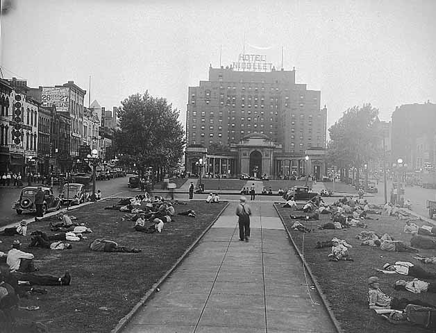 Gateway Park, the heart of skid row; Minneapolis, Minnesota, 6 July 1937