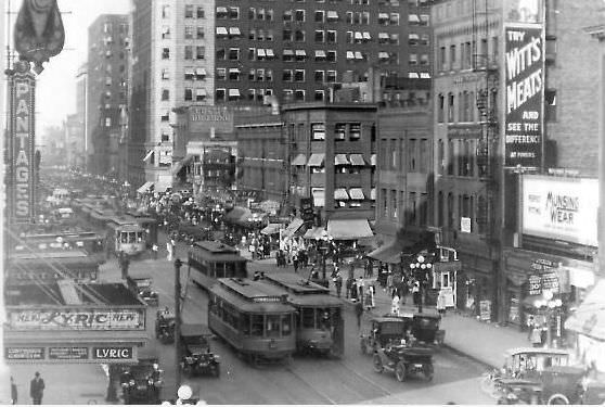 Hennepin Avenue, Minneapolis, 1930s