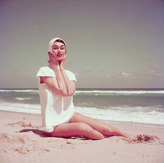 Anne Gunning in Florida, 1954