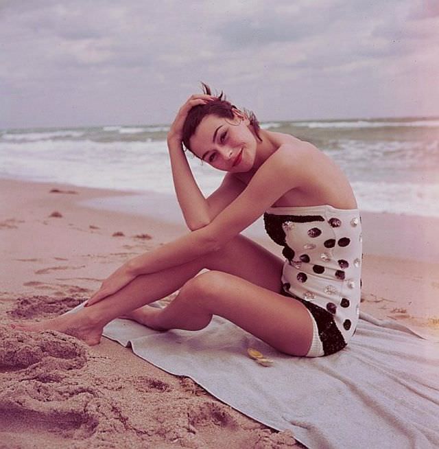 Anne Gunning in Florida, 1954