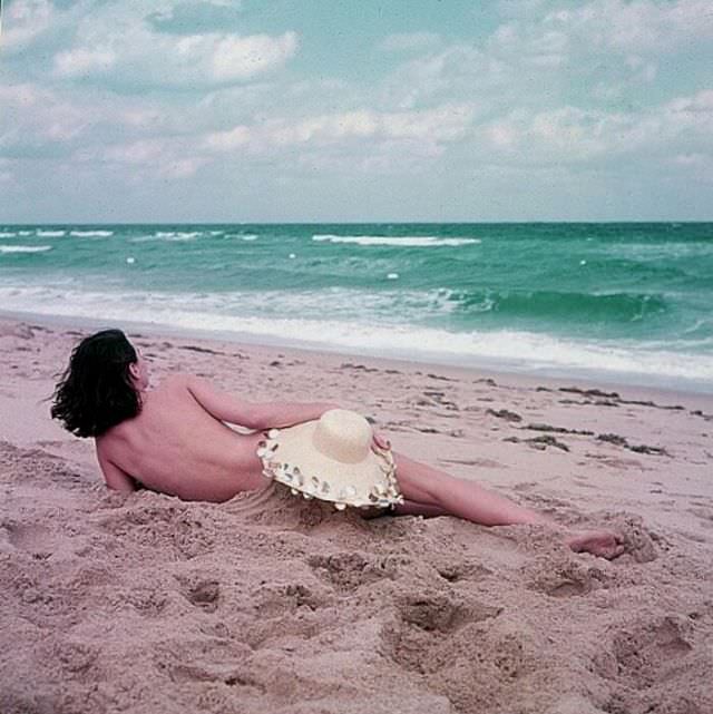 Anne Gunning, Manalapan Beach, Florida, 1954