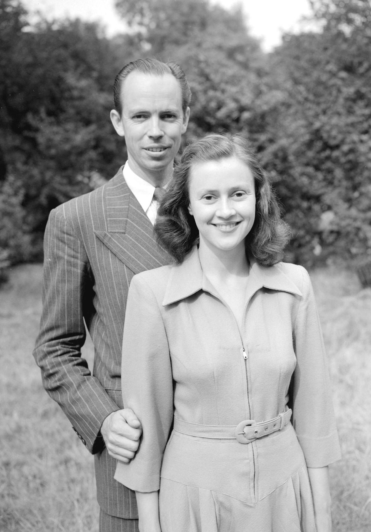 Sydney and Lesley Piddington, at their London home, who now have 20 million British radio listeners tuned in to their thought transference act, 1949