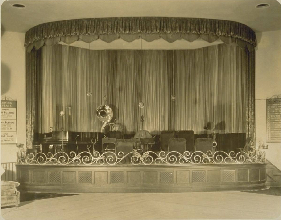 Band stand. For KLX radio, 1930s