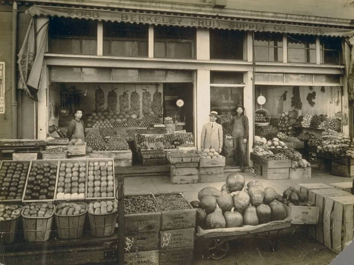 Berkeley Fruit Supply Co. Storefront with employees, 1930s