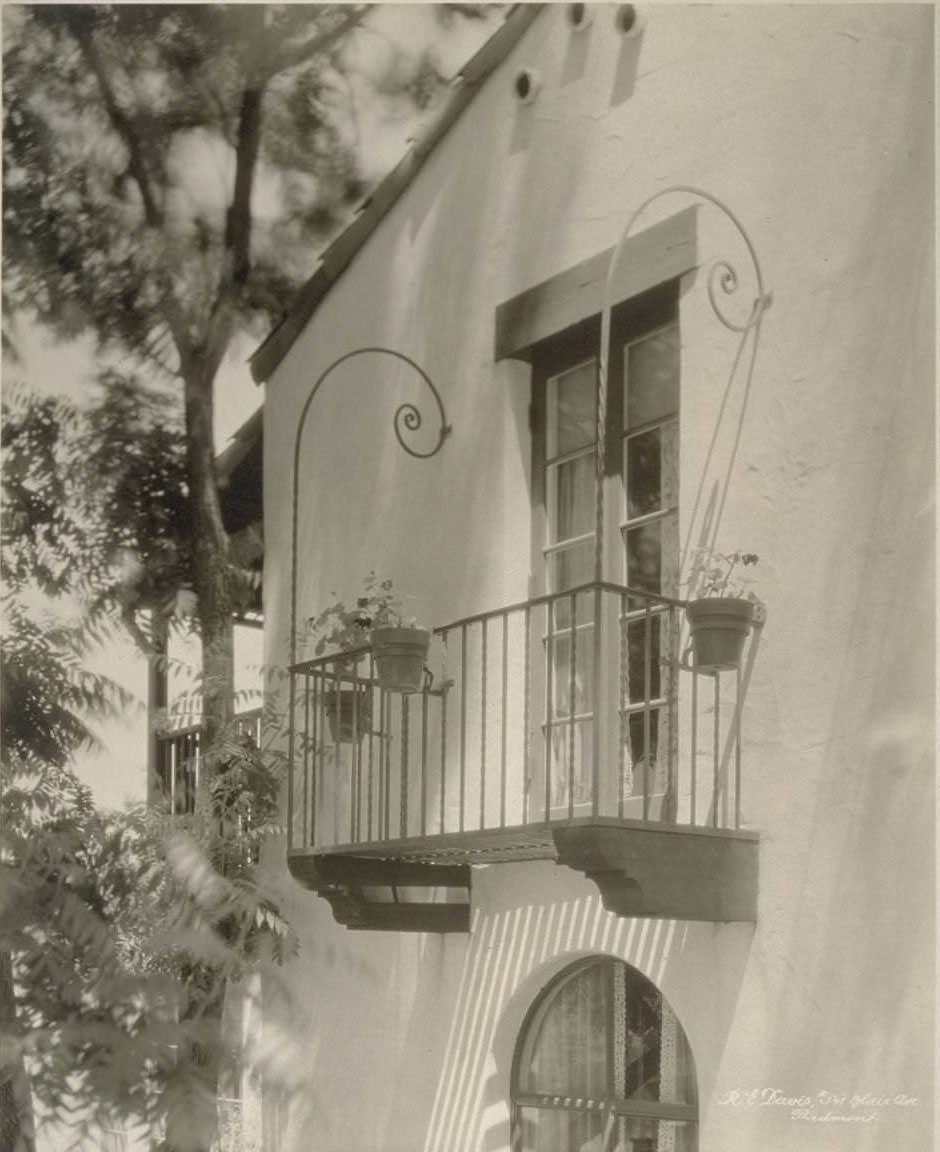 Photography studio of Alfred Greene, 1920s.