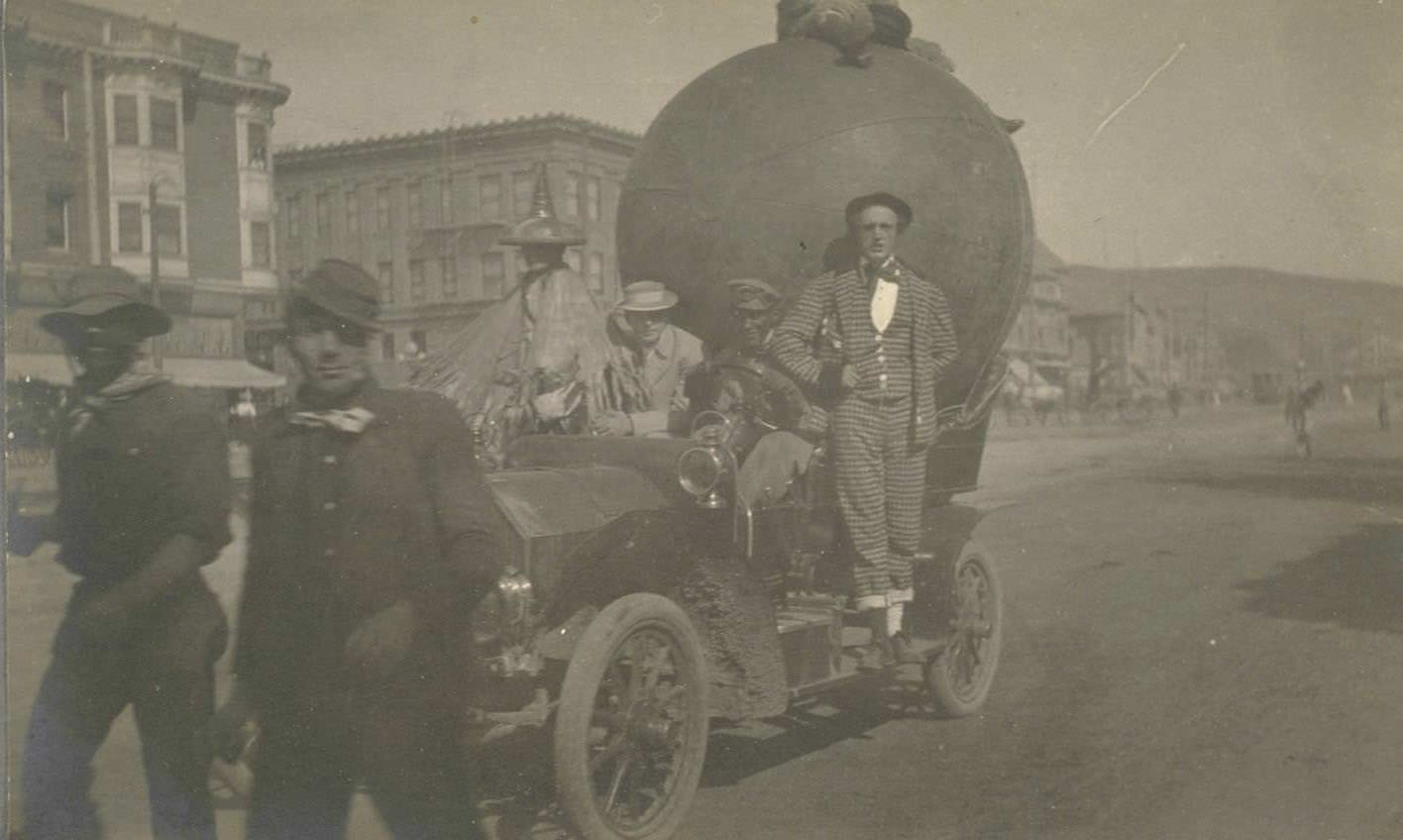 A person in costume parade, 1910s.