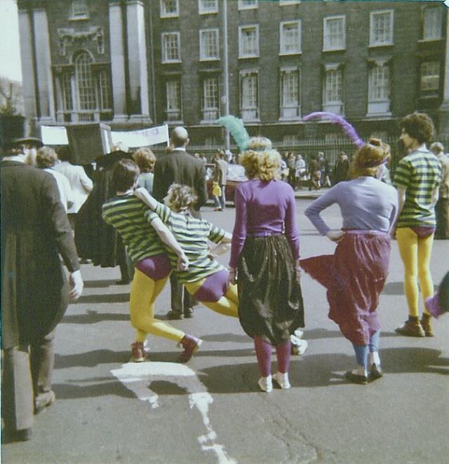 Dublin Arts Festival parade, 1980