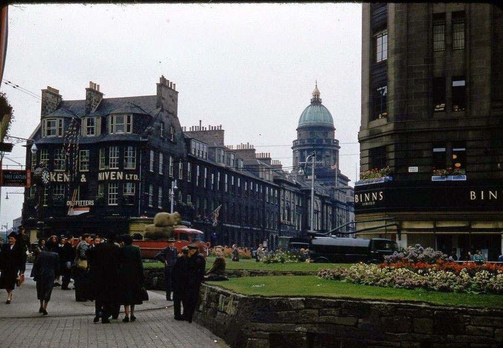West End, 1953